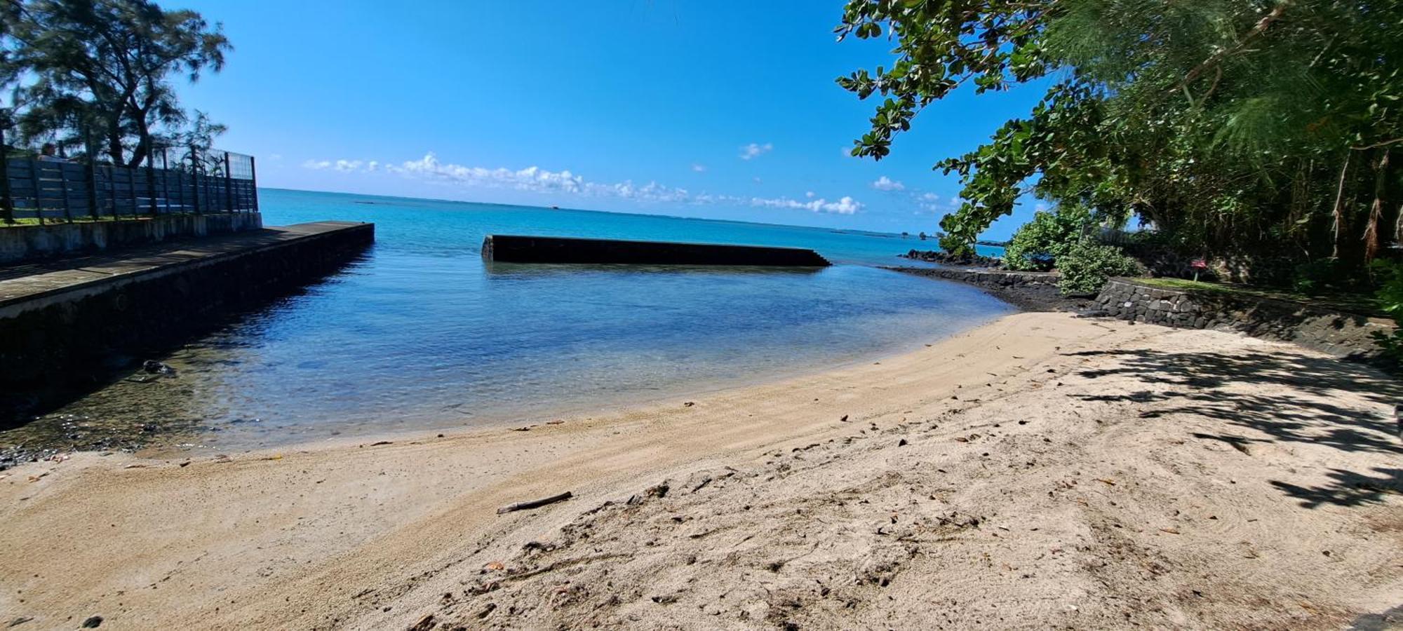 Clair De Lune - Private 2 Bedrooms Beachfront Villa Trou d'Eau Douce Exterior foto