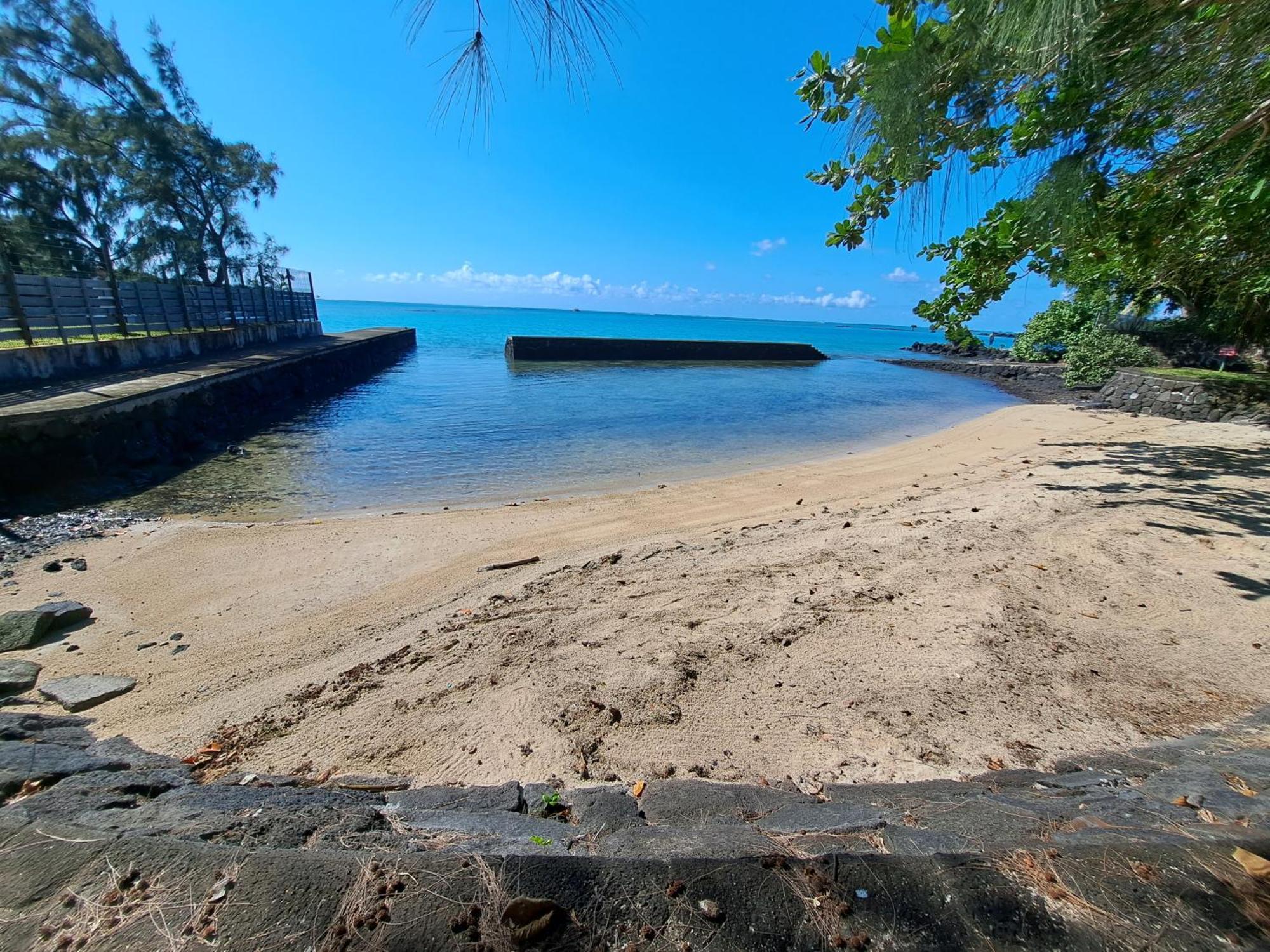 Clair De Lune - Private 2 Bedrooms Beachfront Villa Trou d'Eau Douce Exterior foto