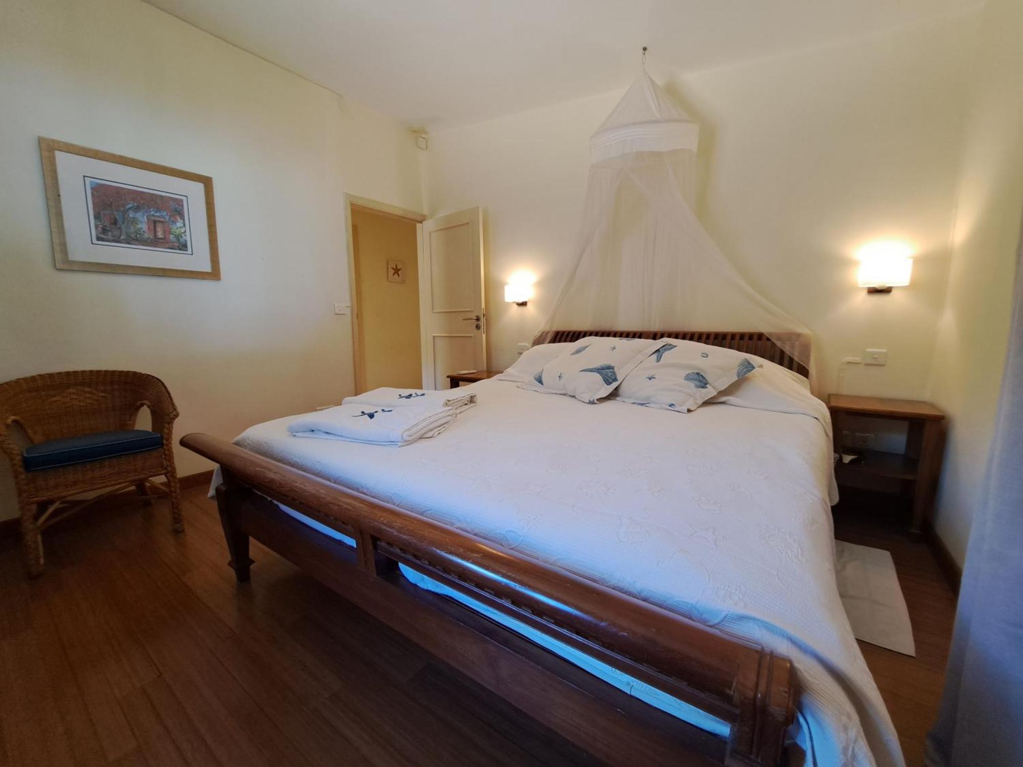 Clair De Lune - Private 2 Bedrooms Beachfront Villa Trou d'Eau Douce Exterior foto